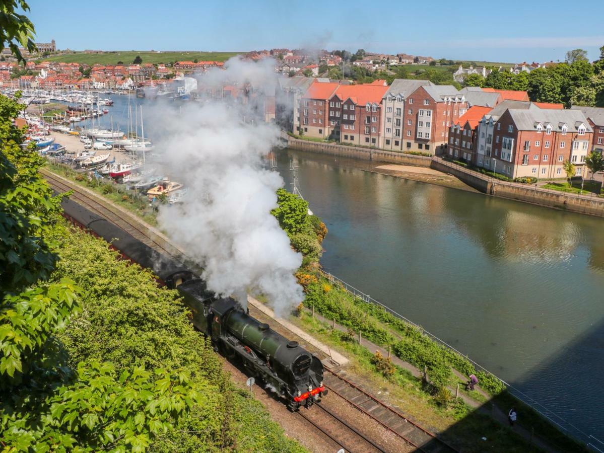 Апартаменты George Stephenson Engine Shed Уитби Экстерьер фото
